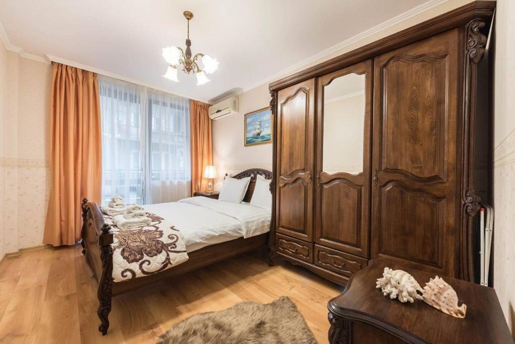 Vazov Residence , Two Bedroom Top Centre Apartment 바르나 외부 사진