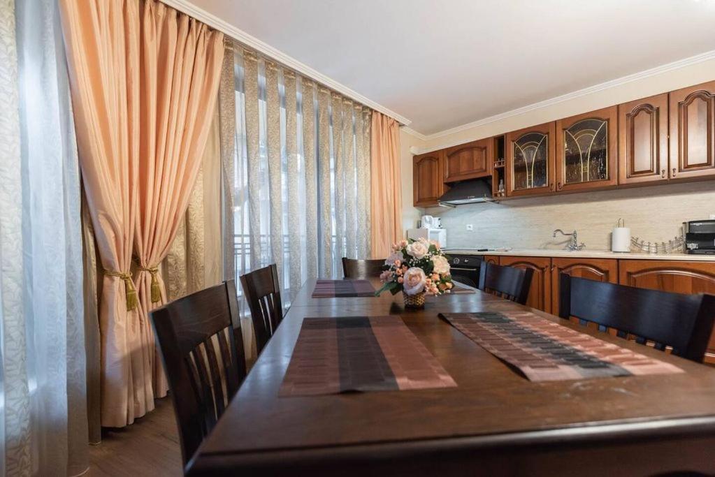 Vazov Residence , Two Bedroom Top Centre Apartment 바르나 외부 사진
